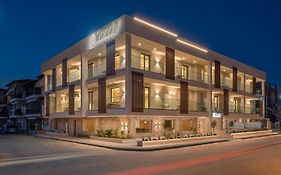 Sandy Seaside Suites